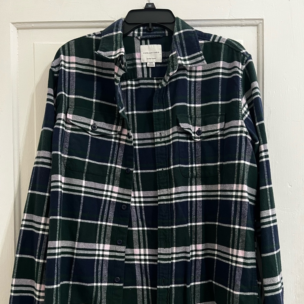 American Eagle Mens Flannel size M, blue and green plaid